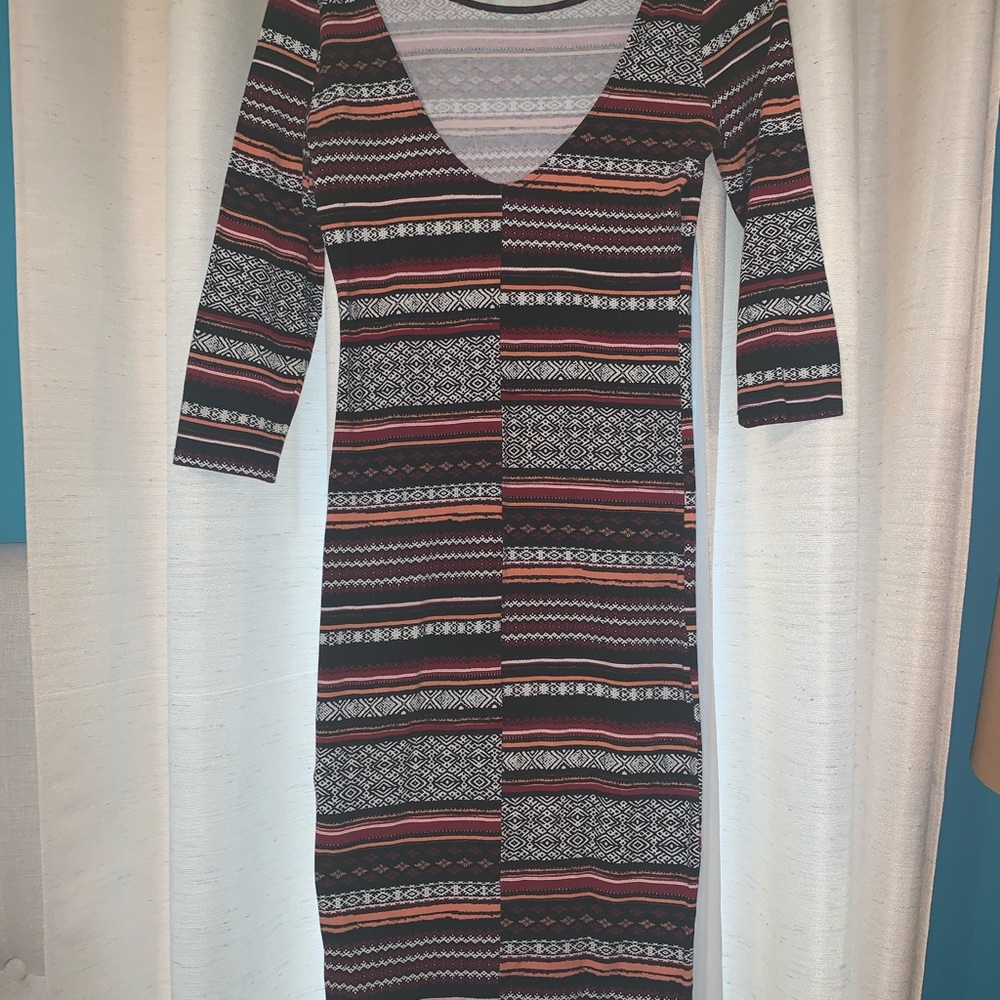 Dress - Picture 2 of 4